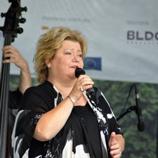 MUZYKA ZAKLĘTA W DREWNIE Z LORĄ SZAFRAN